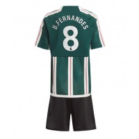 Manchester United Bruno Fernandes #8 Udebane Trøje Børn 2023-24 Kortærmet (+ Korte bukser)